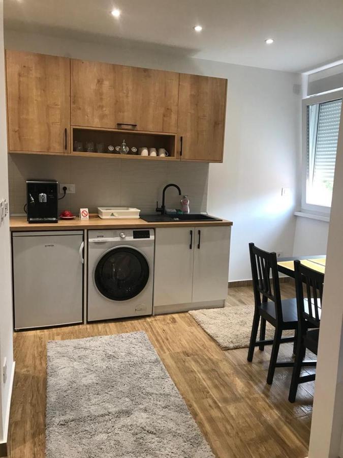 Apartman Centar Lux Lägenhet Smederevska Palanka Exteriör bild